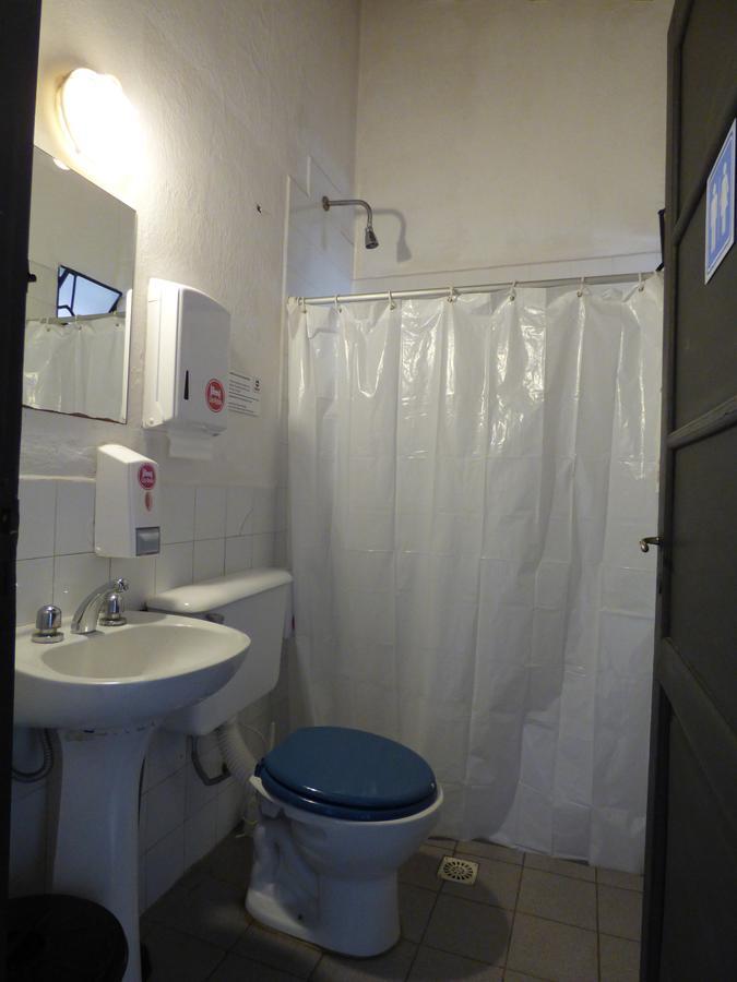 Las Rejas Hostel Salta Luaran gambar
