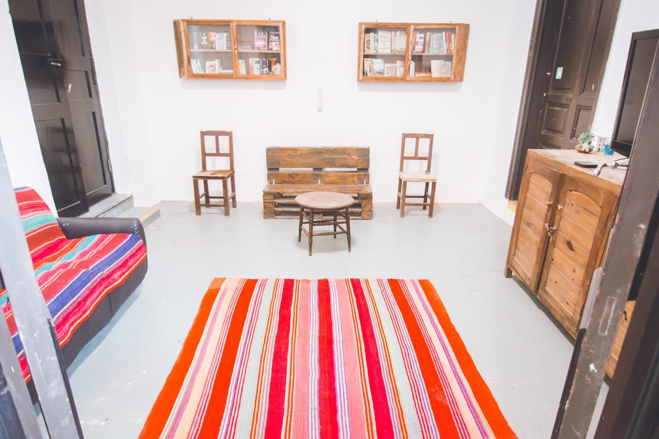 Las Rejas Hostel Salta Luaran gambar